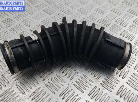 купить Патрубок воздушного фильтра на Opel Vectra A (1988-1995)