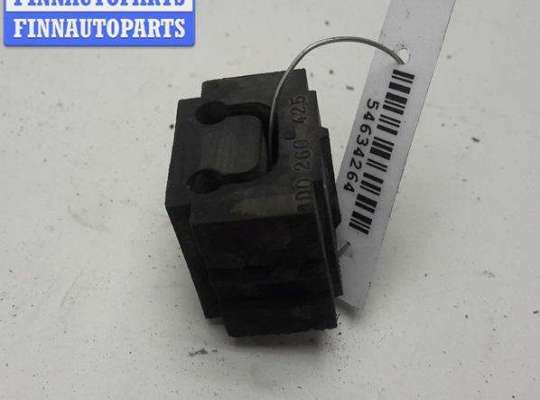купить Кронштейн радиатора на Volkswagen Passat B5
