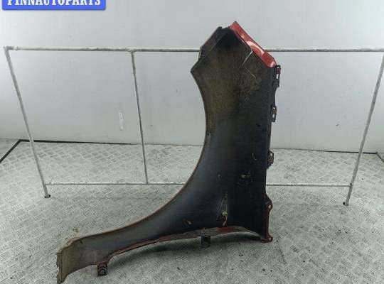 купить Крыло переднее правое на Renault Scenic II (2003-2009)