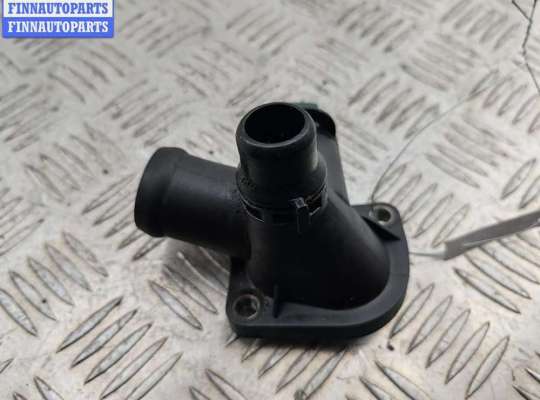 купить Фланец (тройник) системы охлаждения на Volkswagen Passat B5