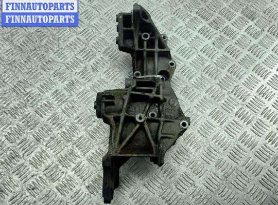 Кронштейн генератора AU1696963 на Audi A4 B5 (1994-2001)