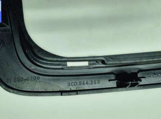 купить Накладка декоративная на Volkswagen Passat B6