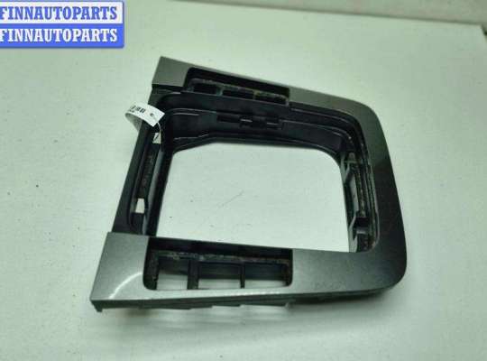 купить Накладка декоративная на Volkswagen Passat B6