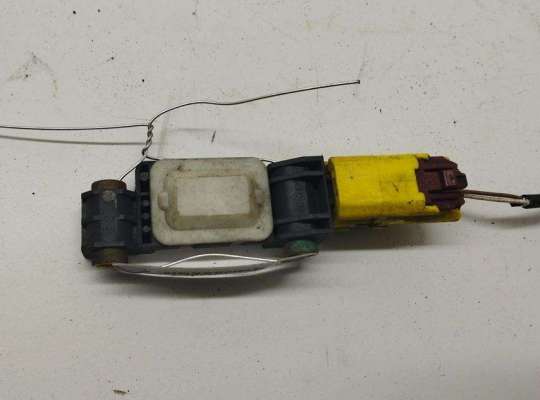 купить Датчик удара (Airbag) на Audi A4 B7 (2004-2008)