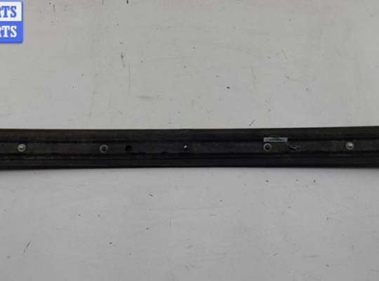 купить Молдинг крышки (двери) багажника на Opel Zafira A (1999-2005)