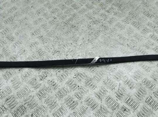 купить Молдинг лобового стекла на Volkswagen Touran