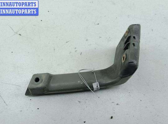 купить Ручка двери внутренняя передняя левая на Volkswagen Transporter T4