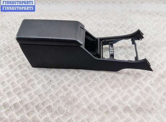 Купить Подлокотник на Mercedes C-Class W202 (1993-2000) Подлокотник MB1726388 на Mercedes C-Class W202 (1993-2000)