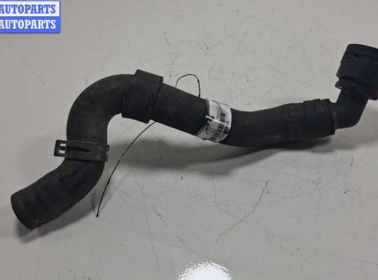 купить Патрубок отопителя (печки) на Volkswagen Golf-4