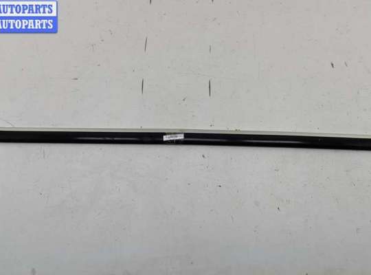 купить Молдинг двери передней левой на Volkswagen Passat B5+ (GP)
