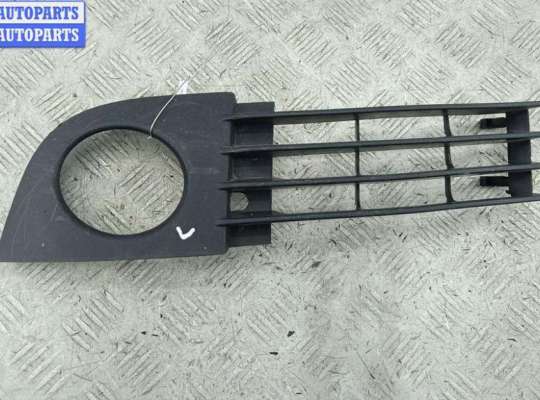 купить Рамка фары противотуманной левой на Audi A6 C5 (1997-2005)