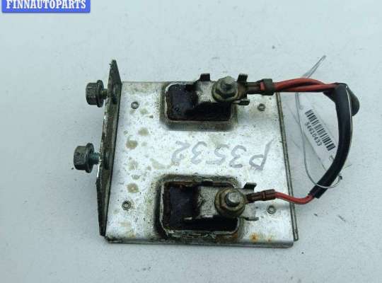 купить Блок управления вентилятором радиатора на Audi A4 B5 (1994-2001)