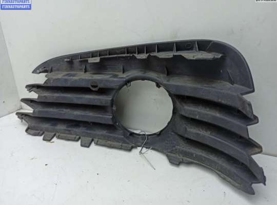 купить Рамка фары противотуманной правой на Opel Signum (2003-2008)