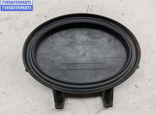 купить Крышка (заглушка) задняя фары правой на Audi A6 C6 (2004-2011)