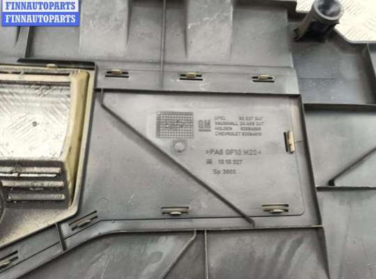 купить Накладка декоративная на двигатель на Opel Zafira A (1999-2005)