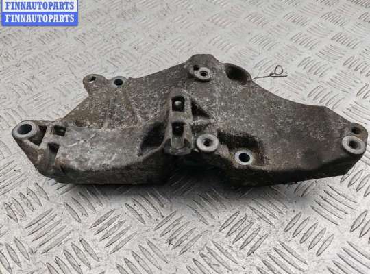 купить Кронштейн генератора на Renault Scenic II (2003-2009)