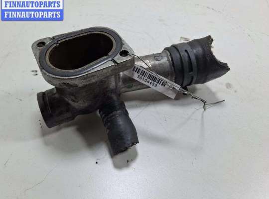 купить Фланец (тройник) системы охлаждения на Volkswagen Passat B5