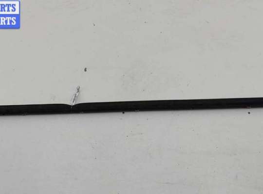 купить Молдинг двери передней правой на Mercedes C-Class W202 (1993-2000)