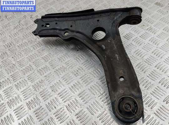 купить Рычаг подвески передний правый на Volkswagen Golf-3