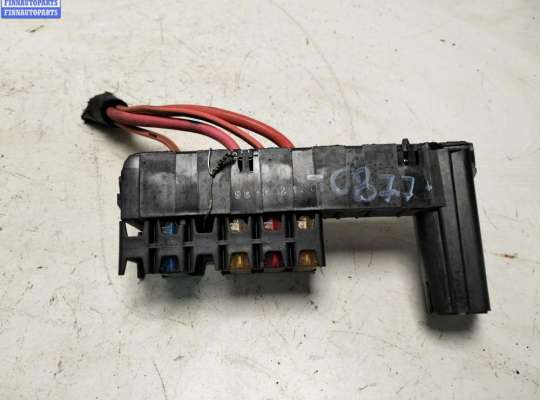 купить Блок предохранителей на Renault Megane II (2002-2008)