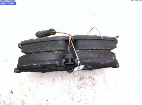 Колодки тормозные передние MB1578366 на Mercedes C-Class W203 (2000-2006)
