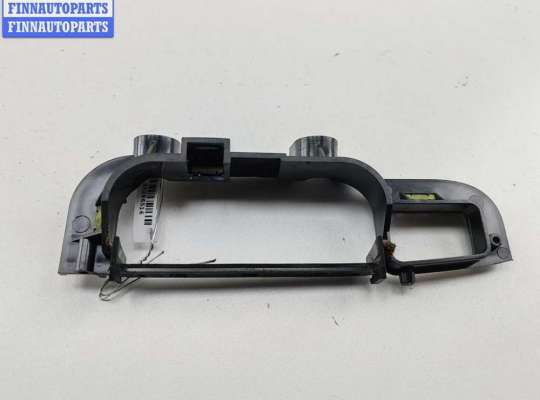 купить Ручка двери внутренняя задняя правая на Seat Alhambra (2000-2010)