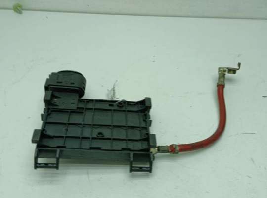 купить Клемма аккумулятора плюс на Volkswagen Golf-4