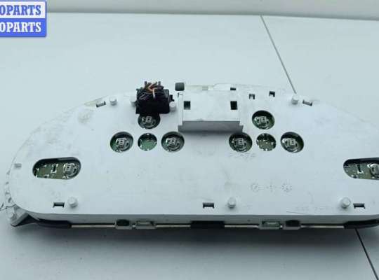 купить Щиток приборный (панель приборов) на Chrysler Voyager (2001-2007)