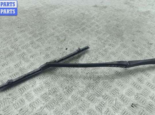 купить Щеткодержатель (поводок стеклоочистителя) передний на BMW 5 E39 (1995-2003)