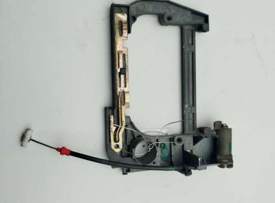 купить Корпус (держатель) ручки двери передней правой на BMW 5 E39 (1995-2003)