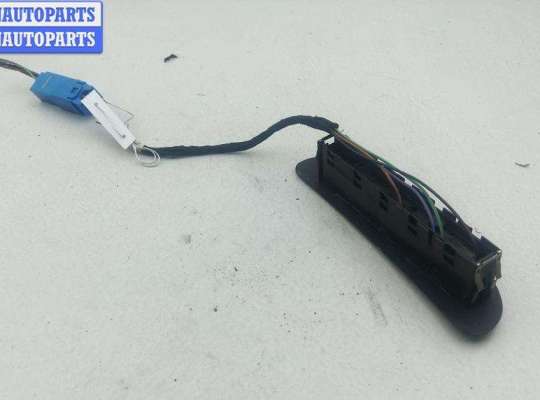 купить Кнопка стеклоподъемника переднего правого на Opel Vectra B (1995-2002)