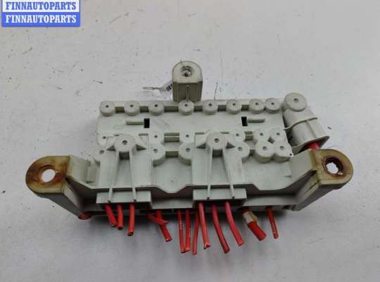 купить Блок предохранителей на BMW 7 E38 (1994-2001)