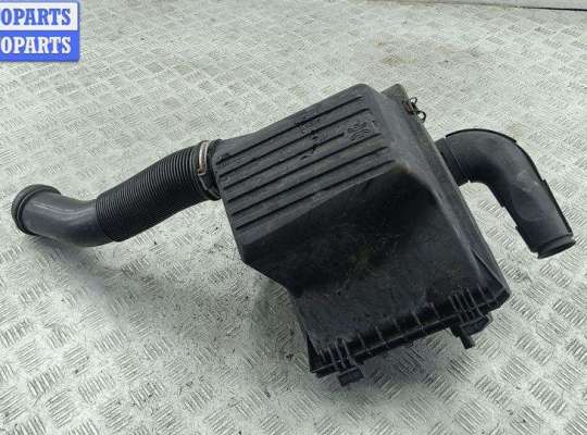 купить Корпус воздушного фильтра на Volkswagen Golf-3