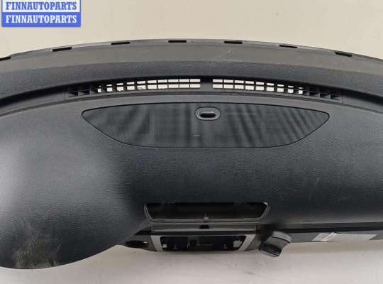 Панель передняя салона (Торпедо) на Volkswagen Passat B6 (3C)