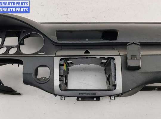 Панель передняя салона (Торпедо) на Volkswagen Passat B6 (3C)