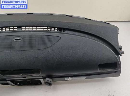 Панель передняя салона (Торпедо) на Volkswagen Passat B6 (3C)