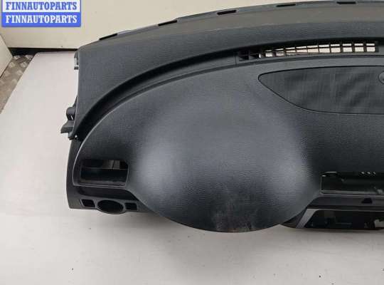 Панель передняя салона (Торпедо) на Volkswagen Passat B6 (3C)