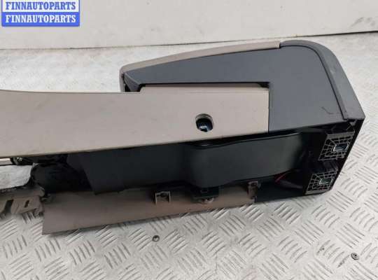 купить Подлокотник на Volkswagen Passat B6