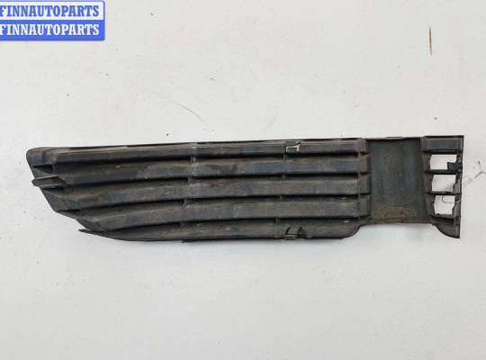 купить Решётка (заглушка) в бампер на Volkswagen Passat B5+ (GP)