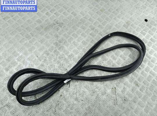 купить Уплотнитель крышки (двери) багажника на Volkswagen Passat B6