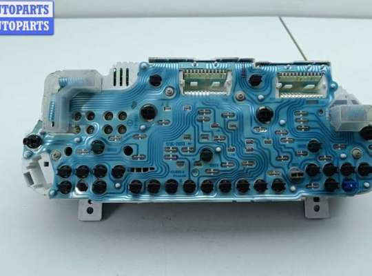 купить Щиток приборный (панель приборов) на Volvo S40 / V40 (1995-2004)