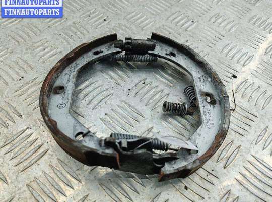 Механизм развода задних тормозных колодок правый BM3551899 на BMW 5 E39 (1995-2003)