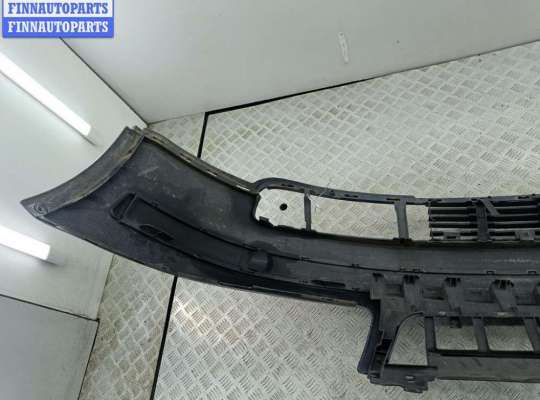 Бампер передний на Volkswagen Passat B5 (3B)