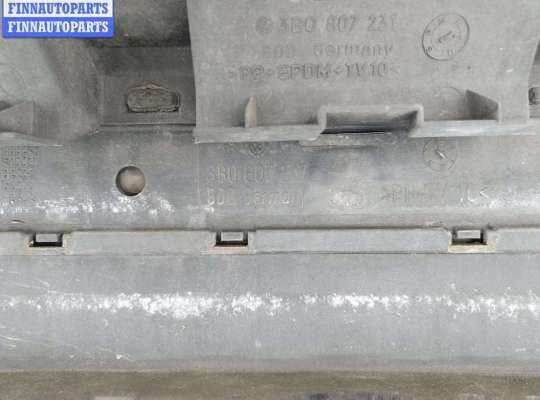 Бампер передний на Volkswagen Passat B5 (3B)