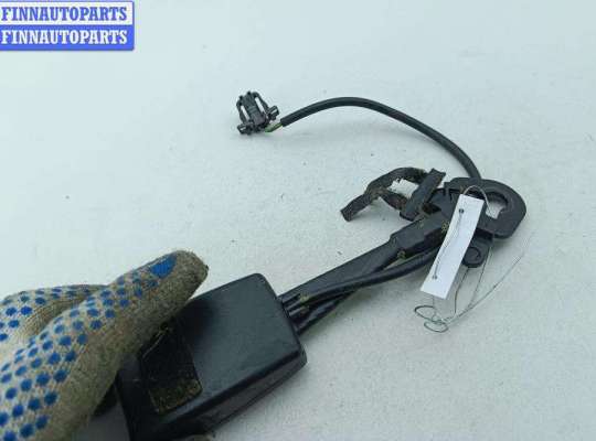 купить Замок ремня безопасности передний на Audi A6 C6 (2004-2011)