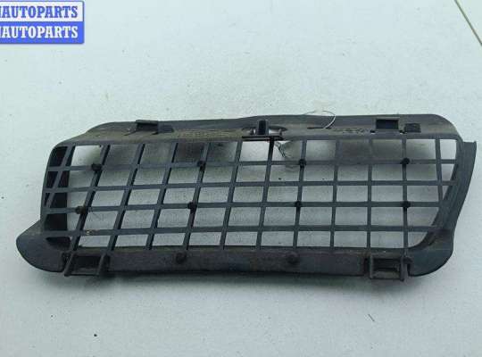 купить Решётка (заглушка) в бампер на Volkswagen Golf-3