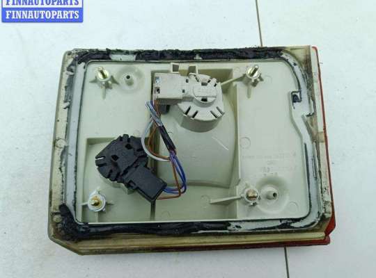 купить Фонарь крышки багажника левый на Audi 80 B4 (1991-1996)