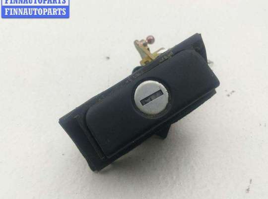 купить Кнопка открывания багажника на Volkswagen Golf-3