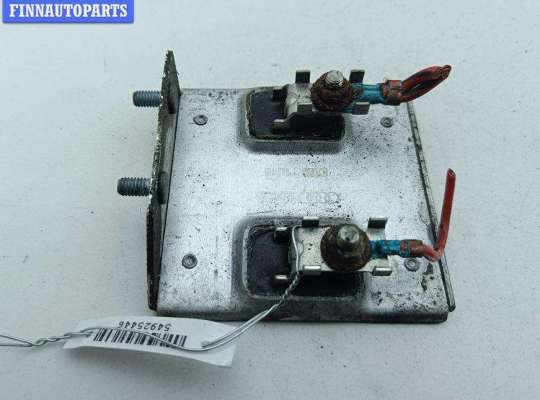 купить Блок управления вентилятором радиатора на Audi A6 C5 (1997-2005)