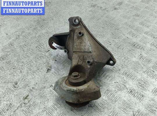 купить Кронштейн КПП опорный на Volkswagen Passat B5+ (GP)